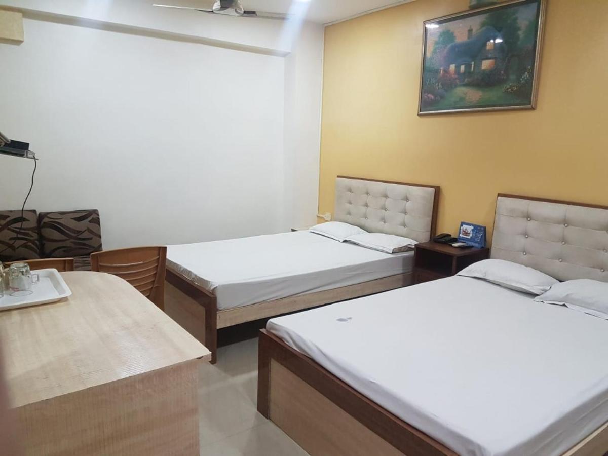 Jimmy Guest House Калькутта Экстерьер фото