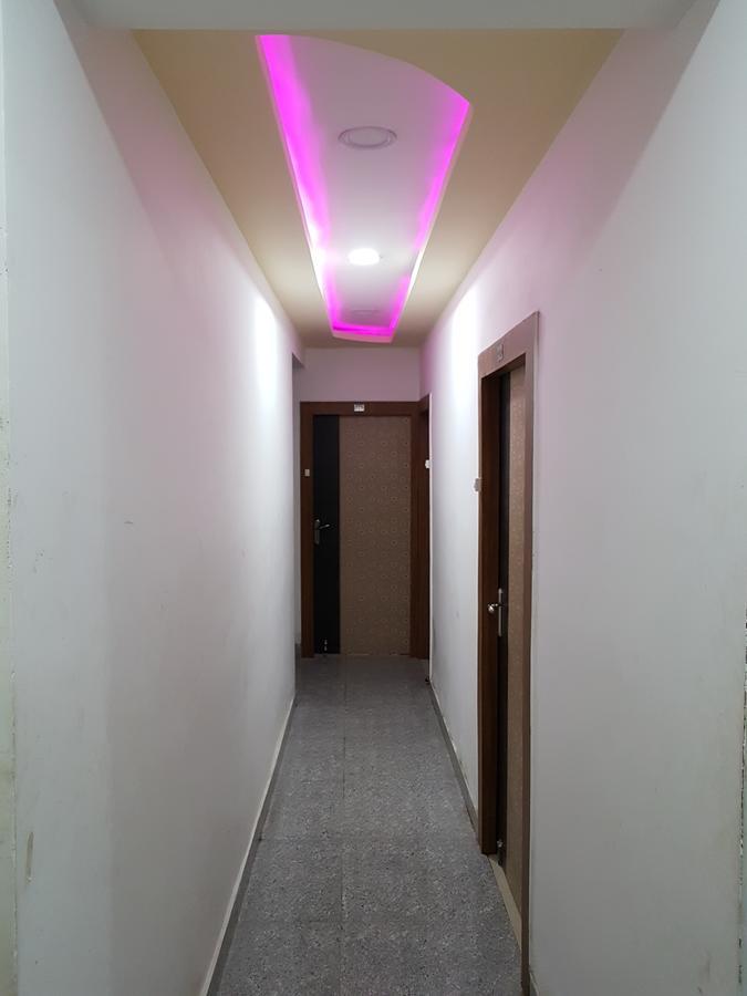 Jimmy Guest House Калькутта Экстерьер фото