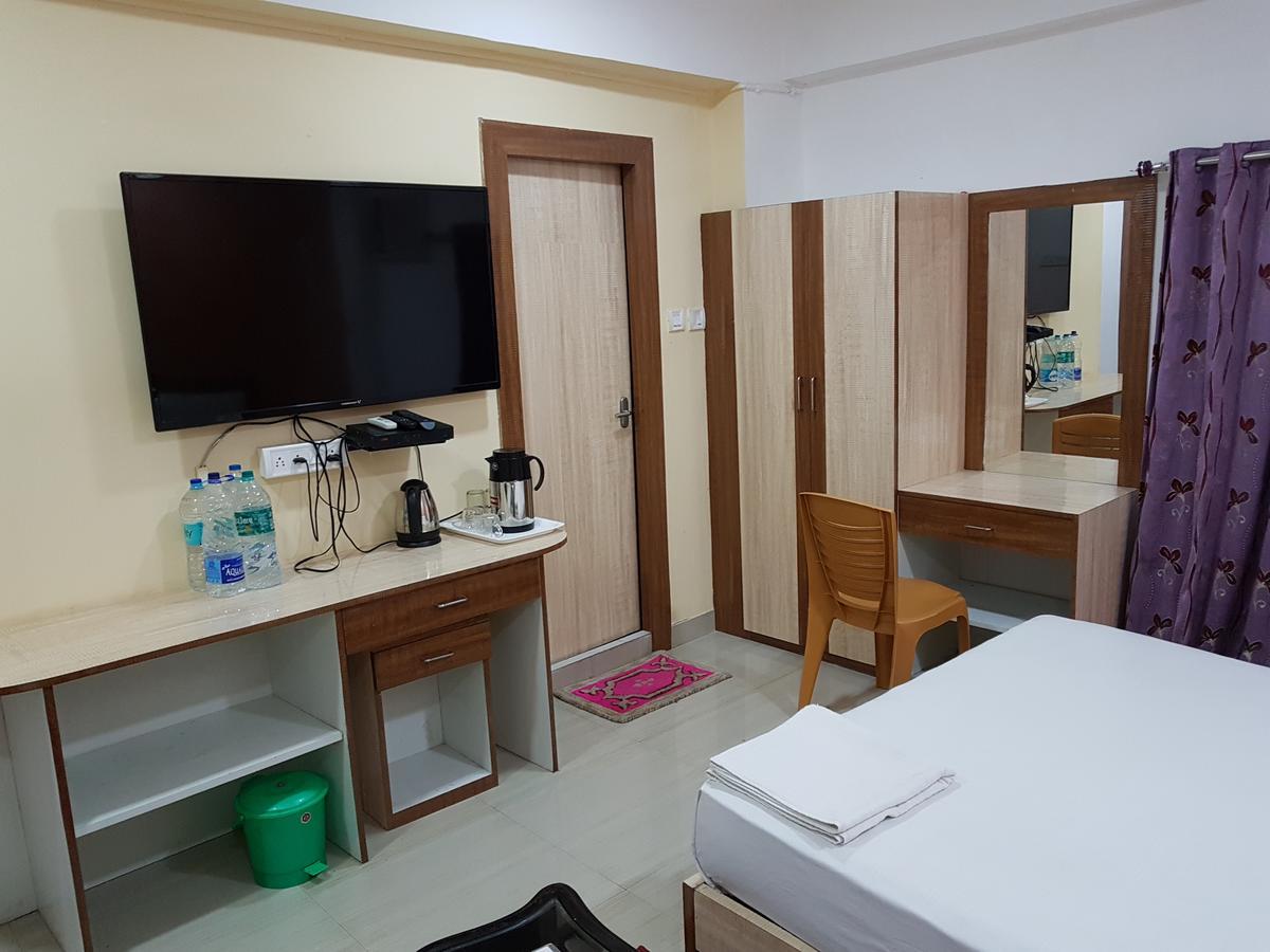 Jimmy Guest House Калькутта Экстерьер фото